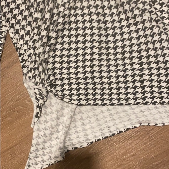 Checkered RDI  top! Medium - Picture 4 of 6